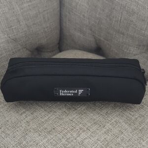 Federated Hermes Tumi Collaboration Black Men’s Toiletry Zippered Pouch